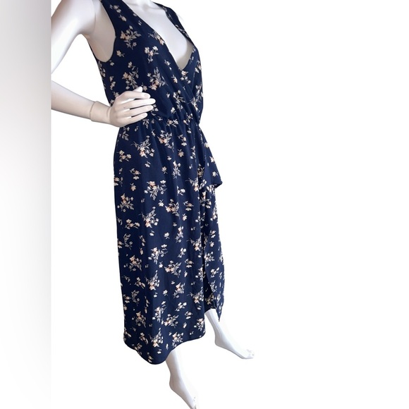 EVERLY | Faux Wrap Floral Midi dress
Good condition - Picture 4 of 7